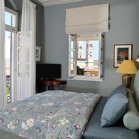 Arhontiko Ermoupolis Hotel ภายนอก รูปภาพ